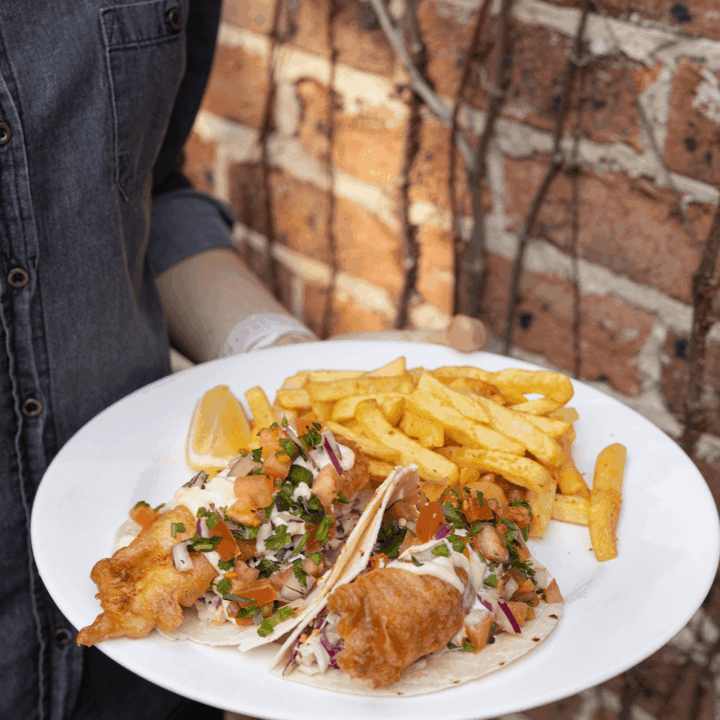 Mount Kembla Village Hotel Diner - Fish Tacos