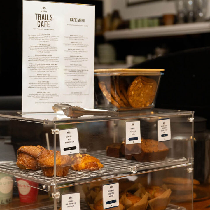 Mount Kembla Village Hotel - Cafe 11