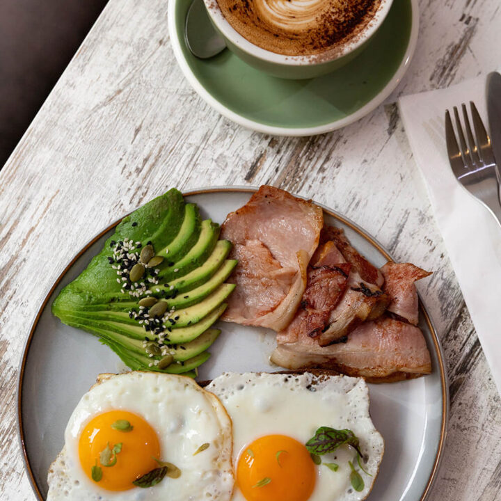 Mount Kembla Village Hotel - Cafe 4