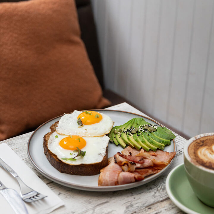 Mount Kembla Village Hotel - Cafe 8